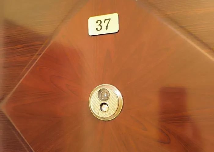 Golden Hermes, Z Basenem Апартаменты Солнечный берег