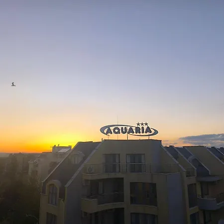 Golden Hermes, Z Basenem Apartamento