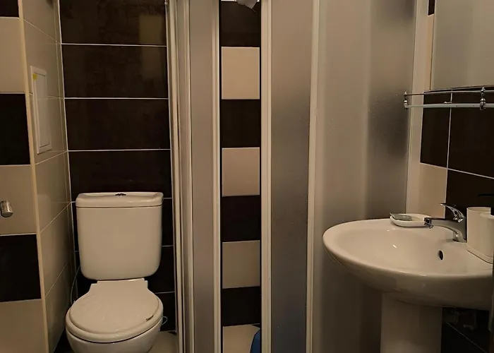 Golden Hermes, Z Basenem Appartement